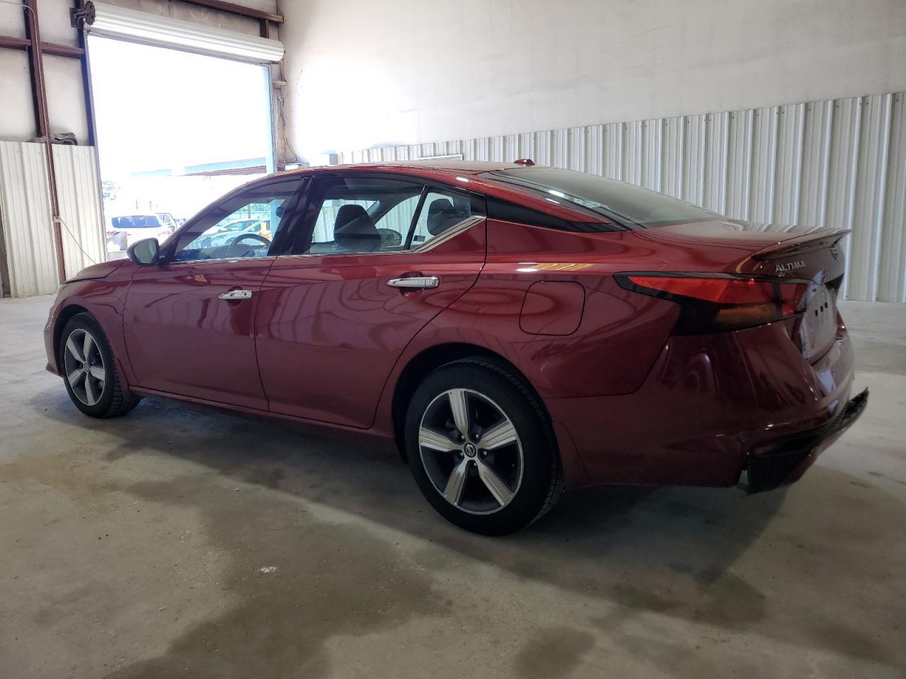 2020 NISSAN ALTIMA SV - Фото 2