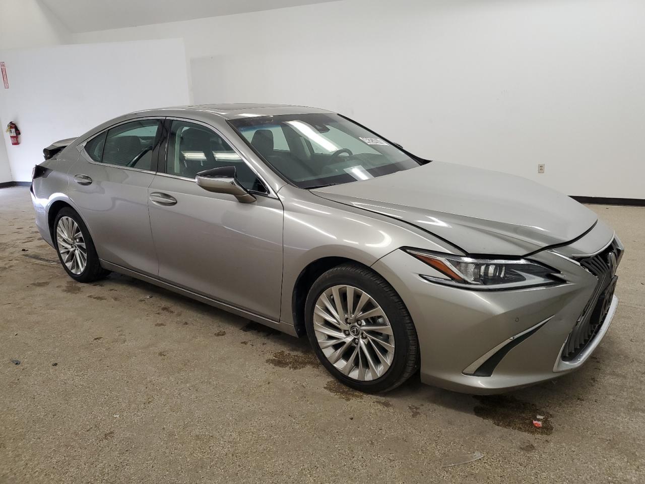 2020 LEXUS ES 350 LUX - Image 4