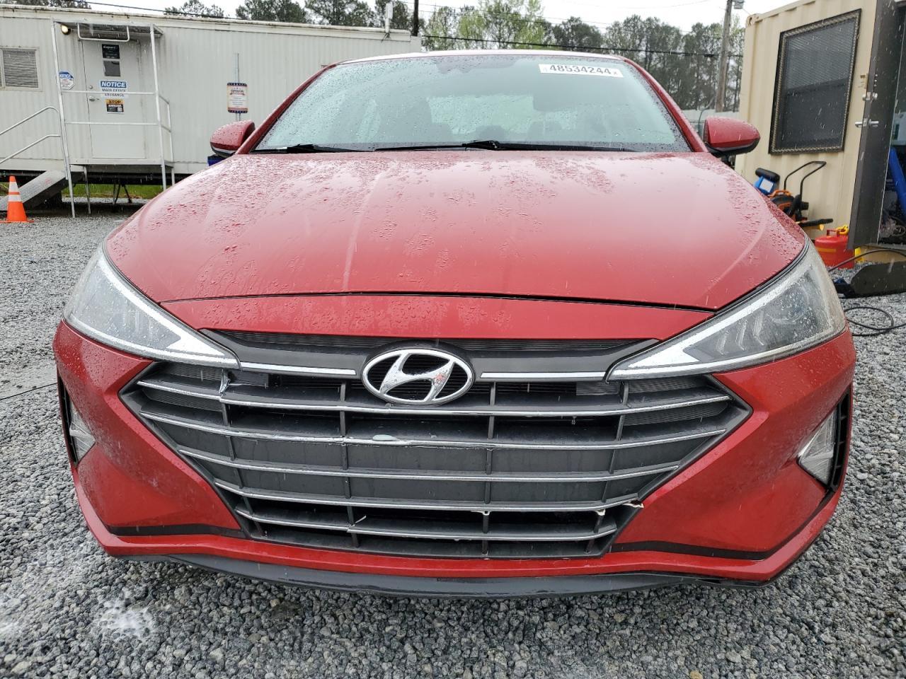 2019 HYUNDAI ELANTRA SE - Фото 5