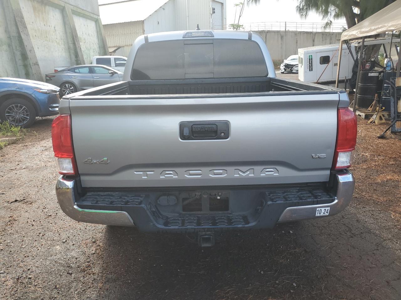 2017 TOYOTA TACOMA DOU - Фото 6