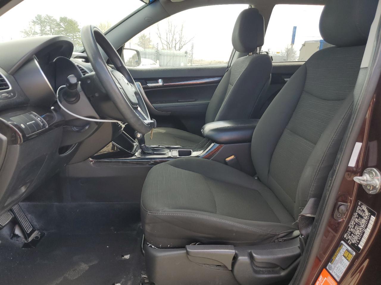 2014 KIA SORENTO LX - Фото 7