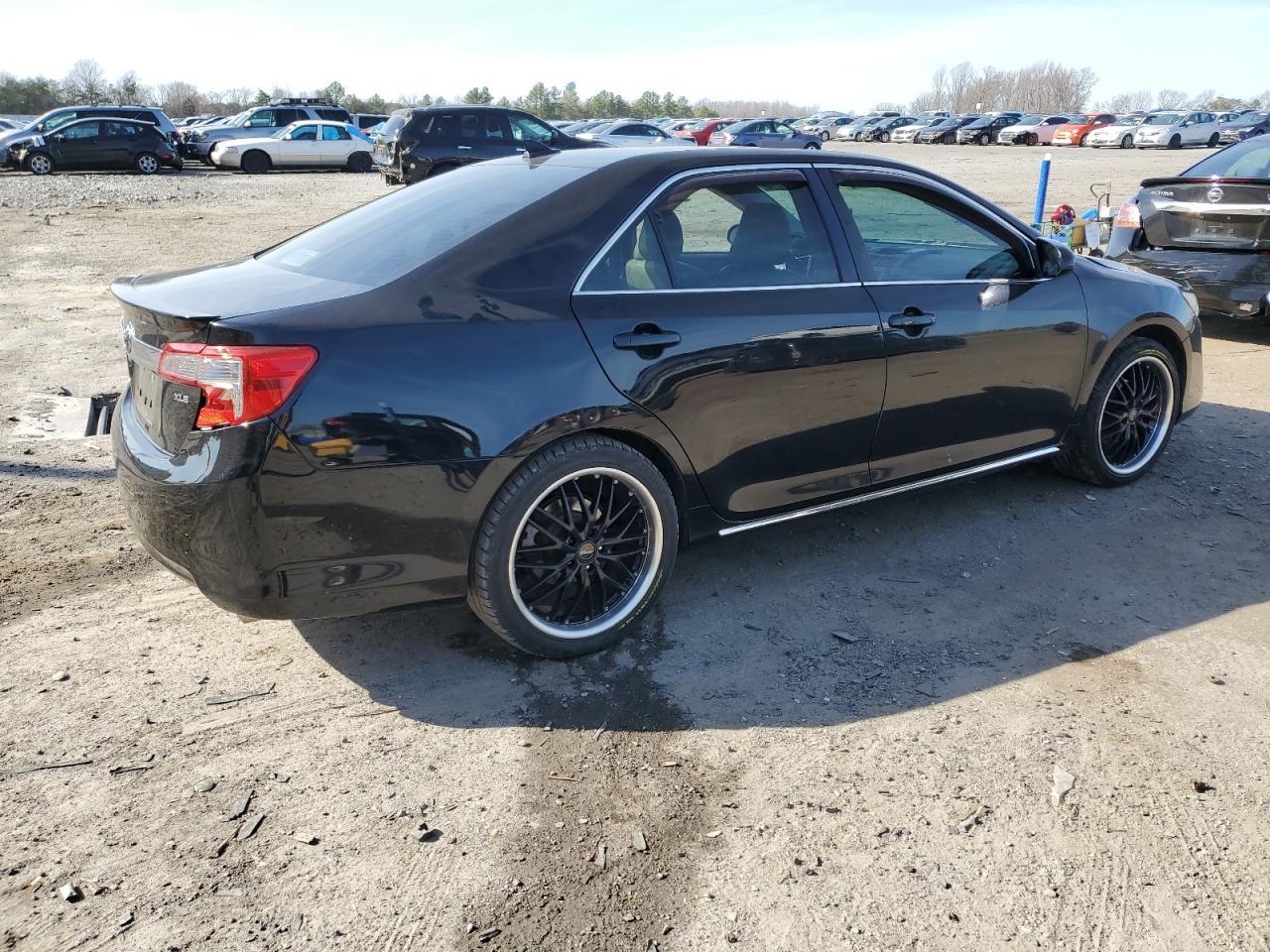 2012 TOYOTA CAMRY SE - Фото 3