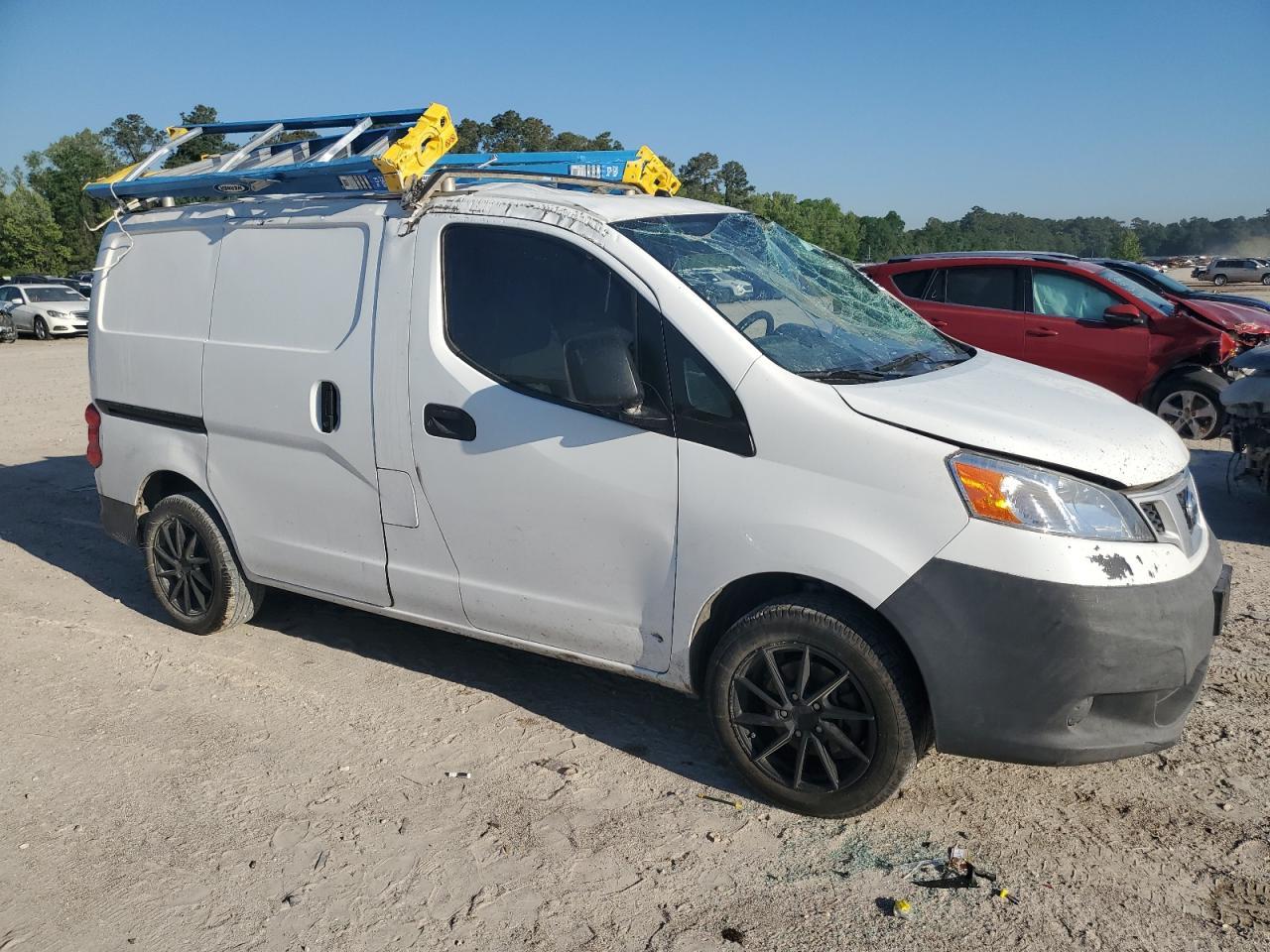 2015 NISSAN NV200 2.5S - Image 4