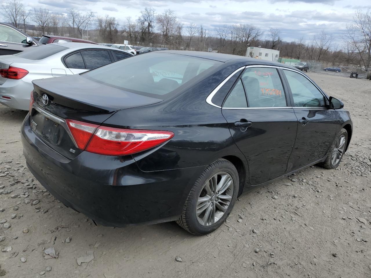 2016 TOYOTA CAMRY LE - Image 3