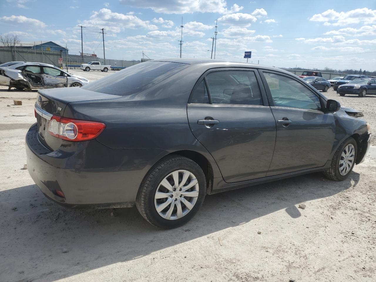 2013 TOYOTA COROLLA BA - Фото 3