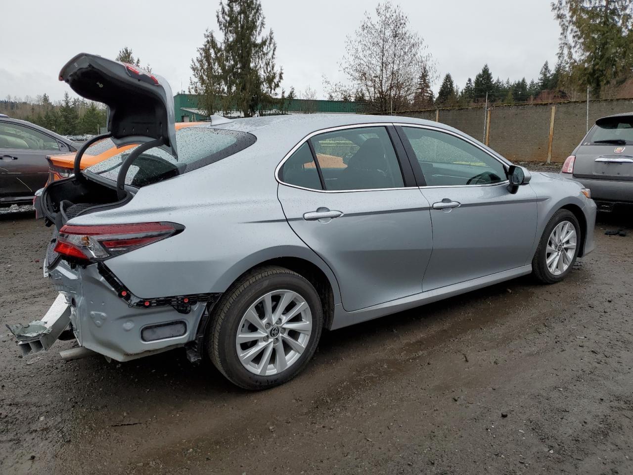 2023 TOYOTA CAMRY LE - Image 3