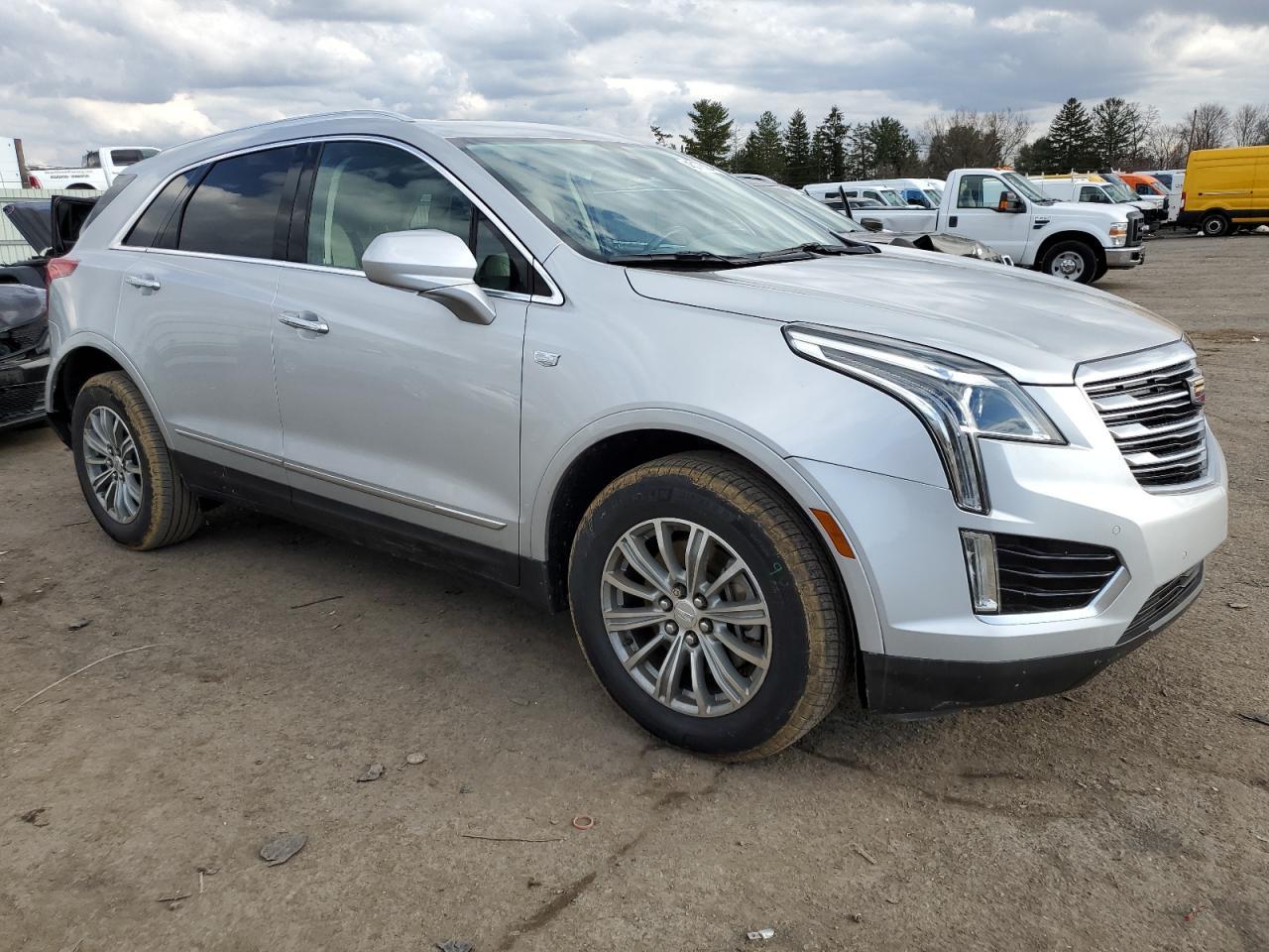 2019 CADILLAC XT5 LUXURY - Image 4