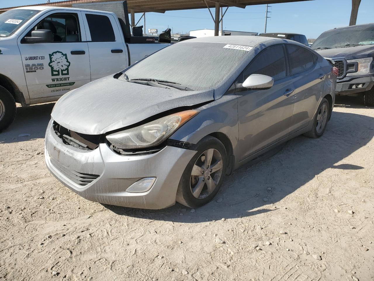 2013 HYUNDAI ELANTRA GL