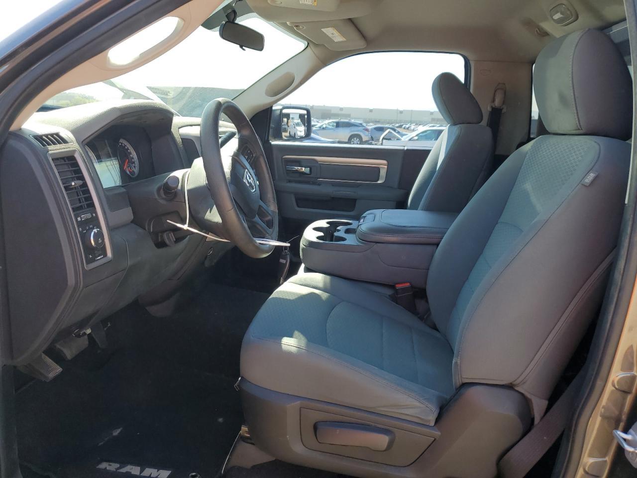 2014 RAM 1500 ST - Image 7