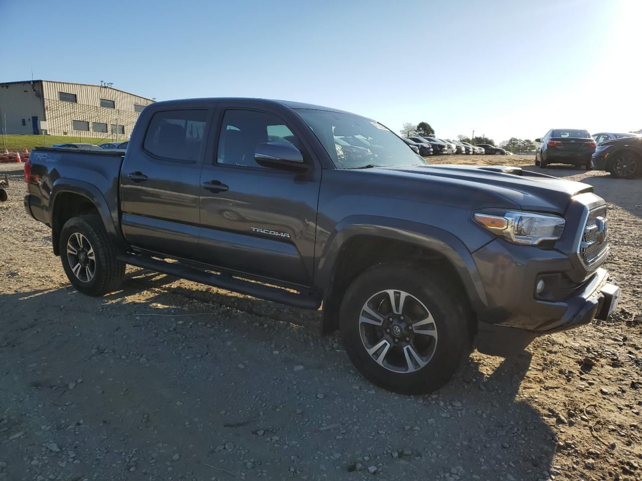 2017 TOYOTA TACOMA DOU - Фото 4