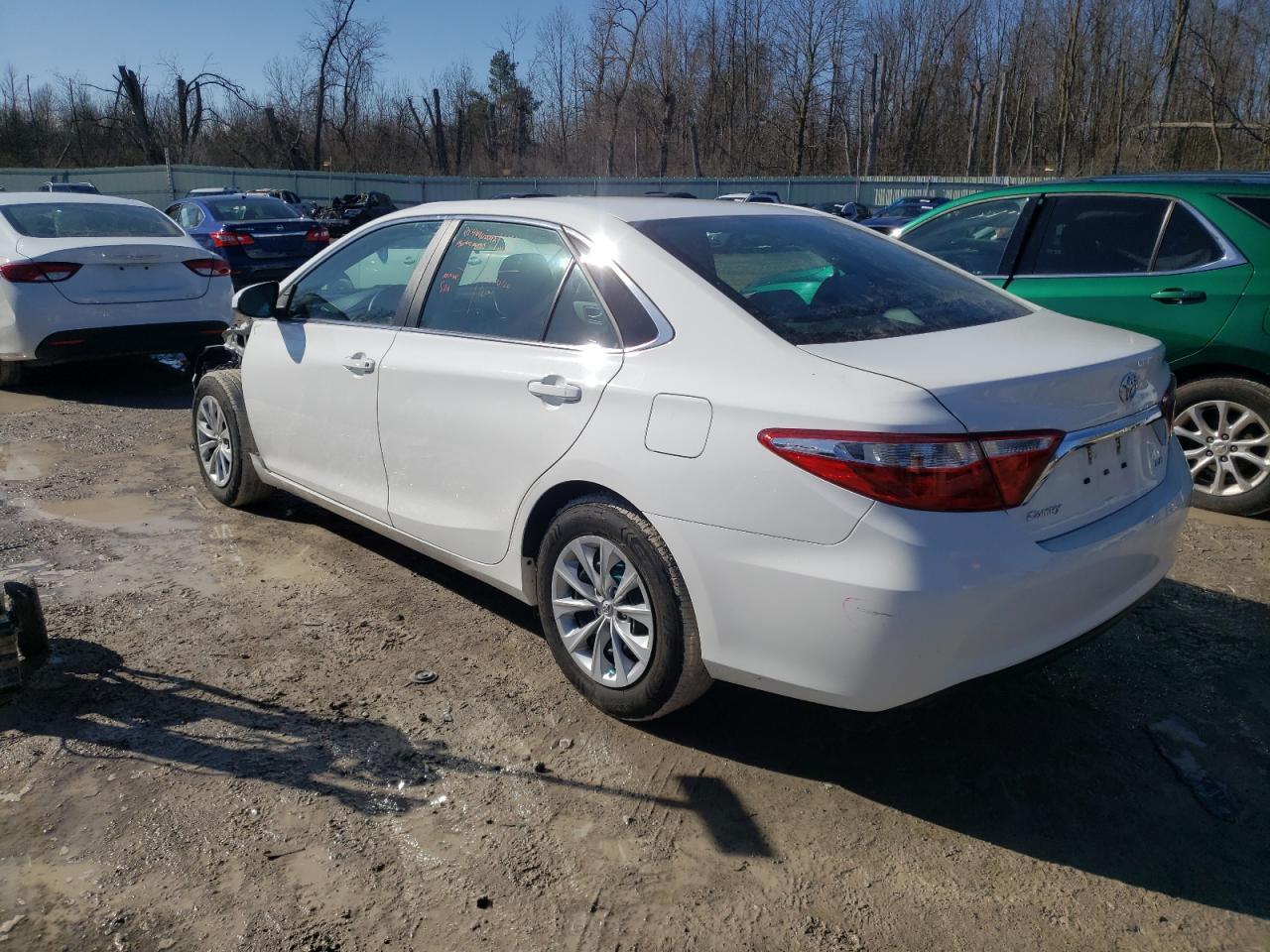 2015 TOYOTA CAMRY LE - Image 2
