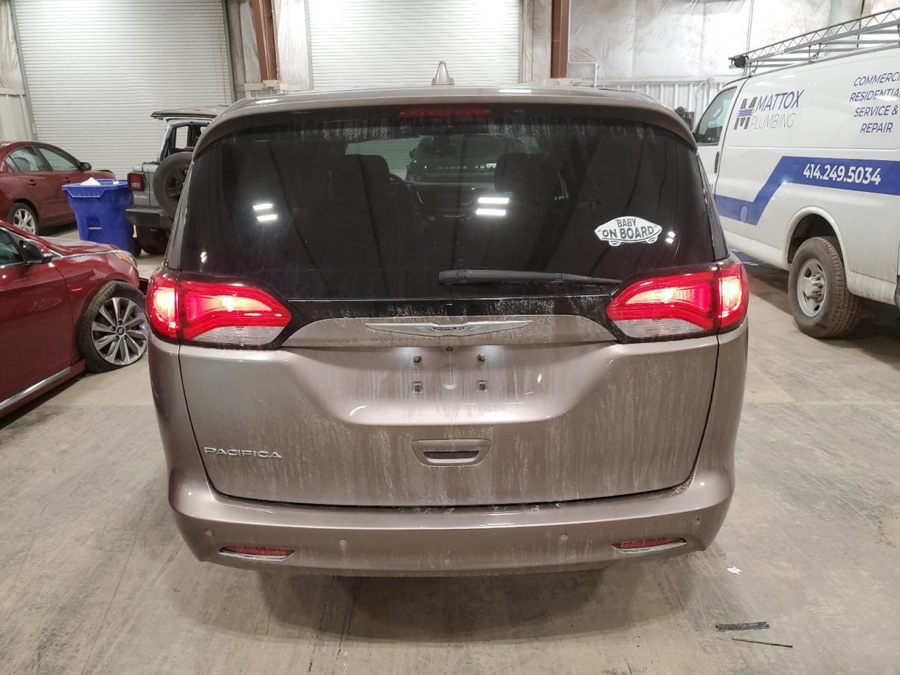 2017 CHRYSLER PACIFICA T - Image 6