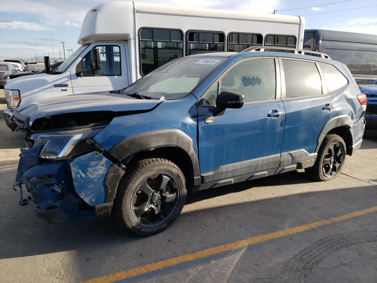 2022 SUBARU FORESTER W