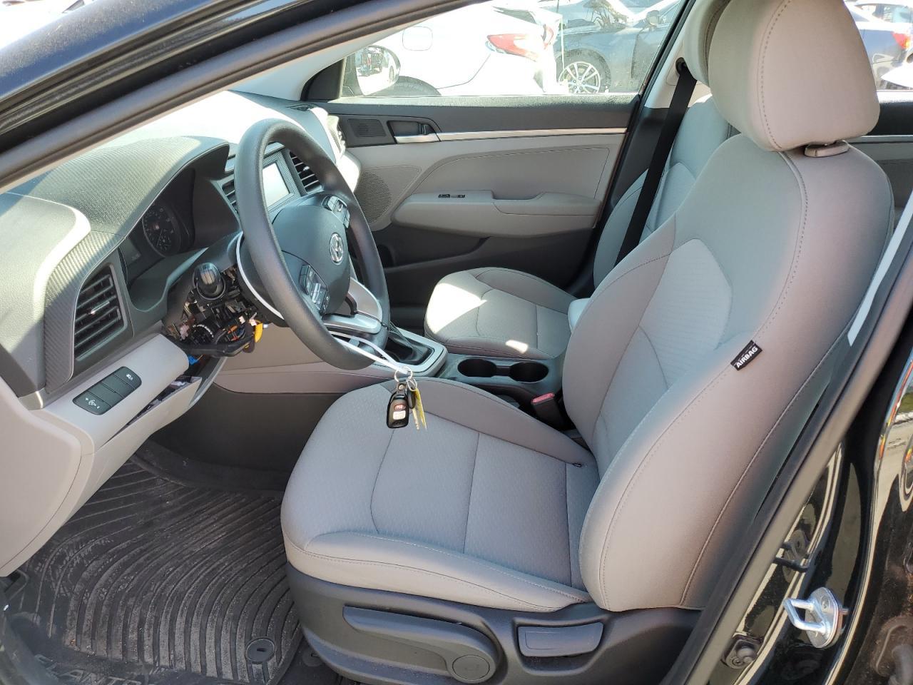 2019 HYUNDAI ELANTRA SE - Фото 7