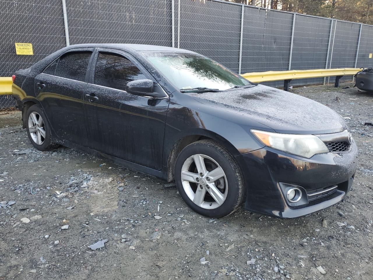 2014 TOYOTA CAMRY L - Фото 4