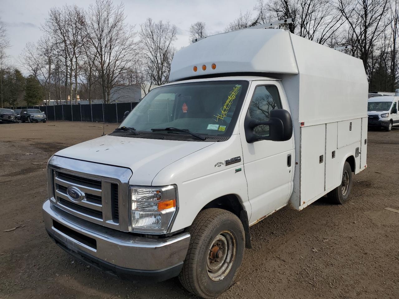 2013 FORD ECONOLINE car image