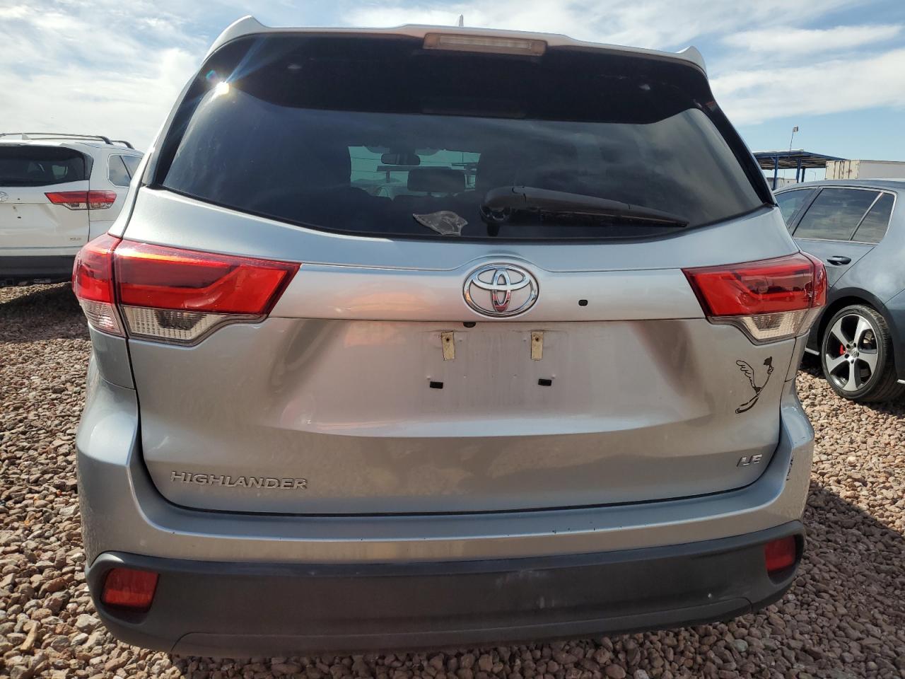 2019 TOYOTA HIGHLANDER - Image 6
