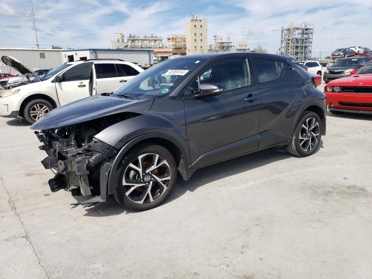 2021 TOYOTA C-HR XLE