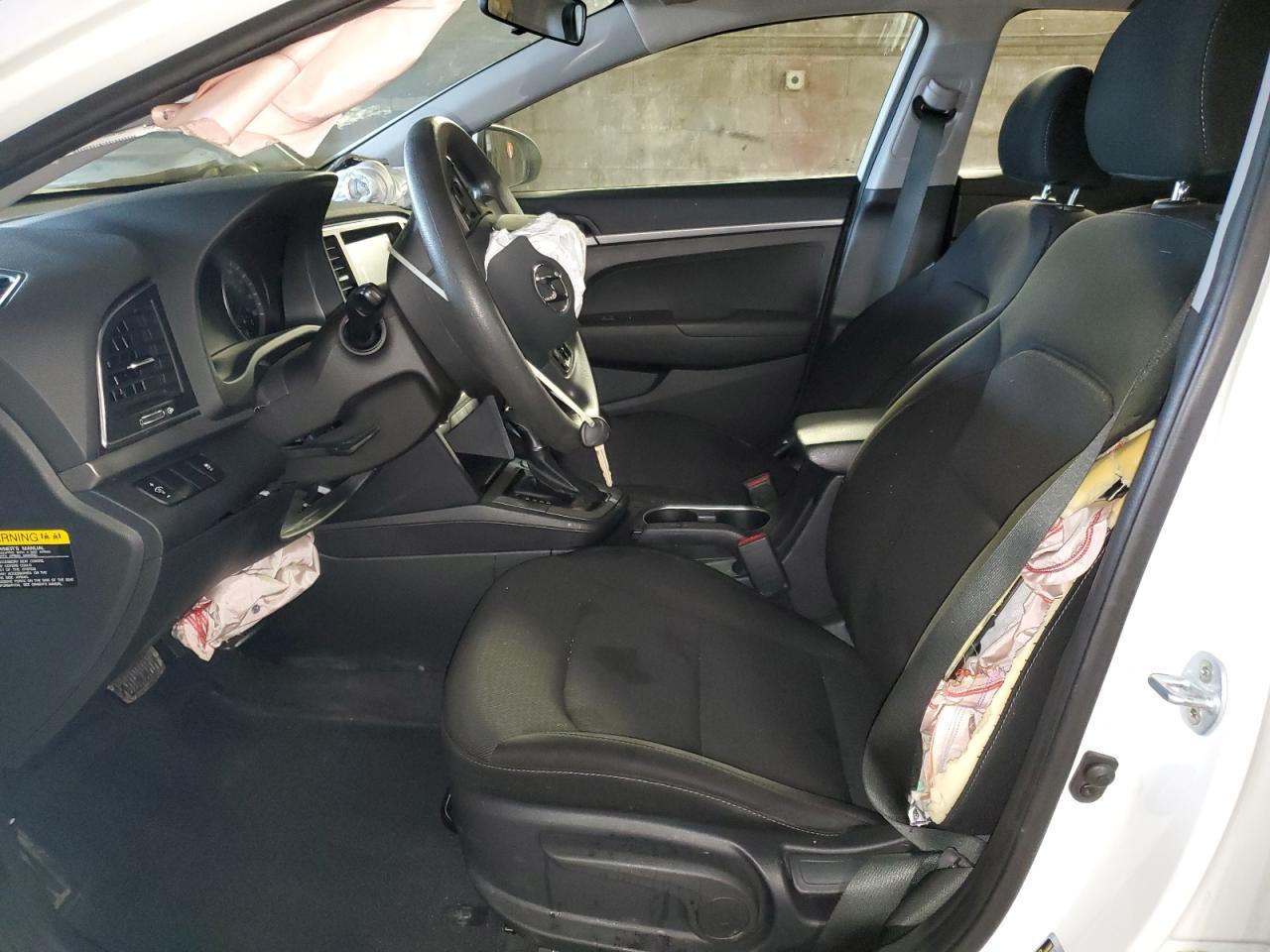 2018 HYUNDAI ELANTRA SE - Фото 7