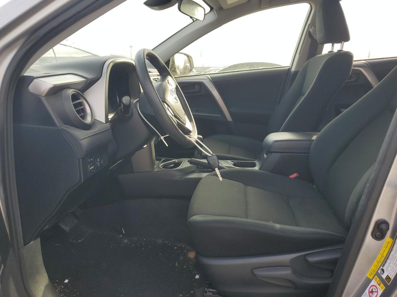 2018 TOYOTA RAV4 LE - Фото 7