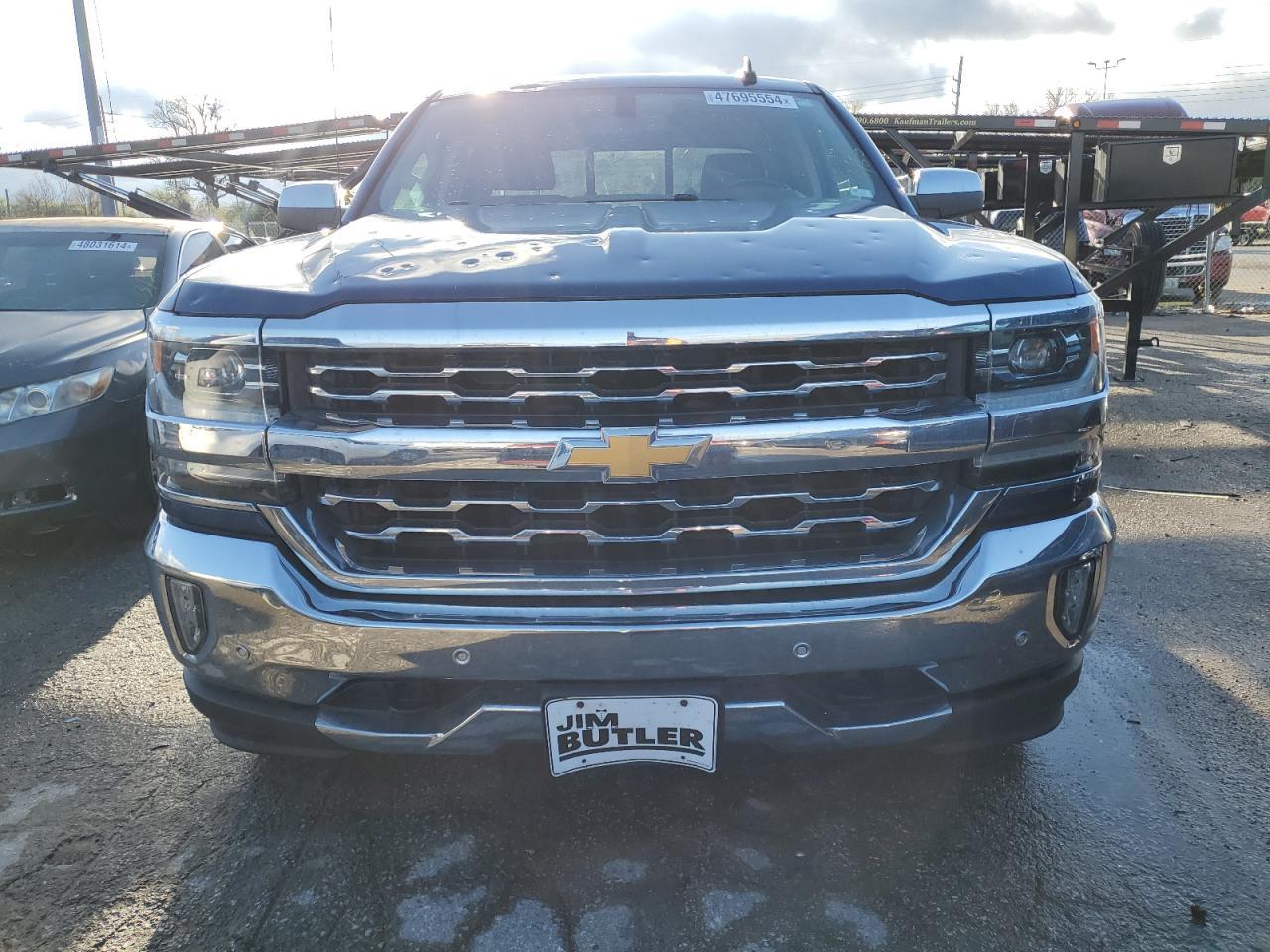 2017 CHEVROLET SILVERADO - Image 5