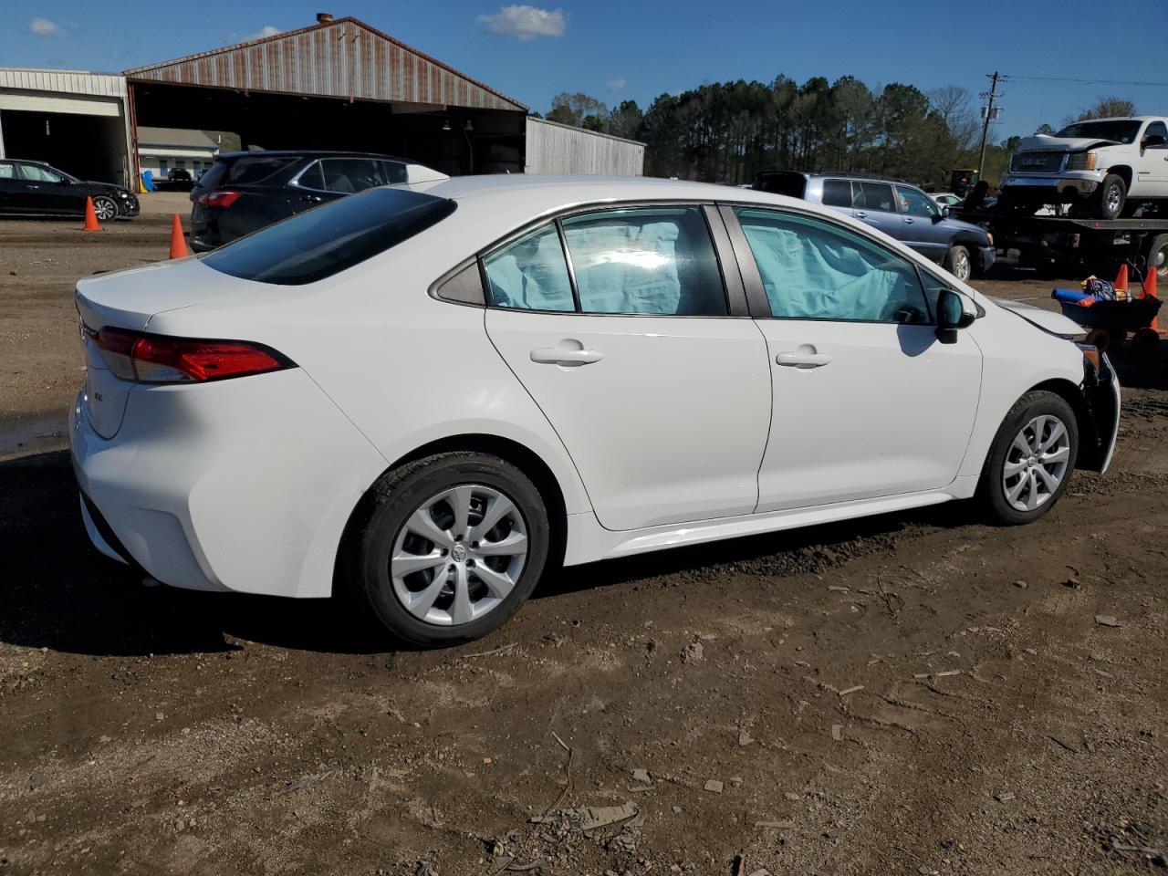 2021 TOYOTA COROLLA LE - Фото 3