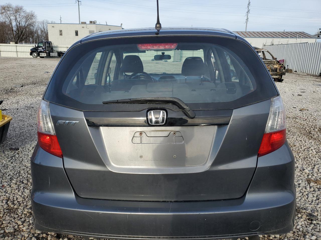 2013 HONDA FIT - Image 6