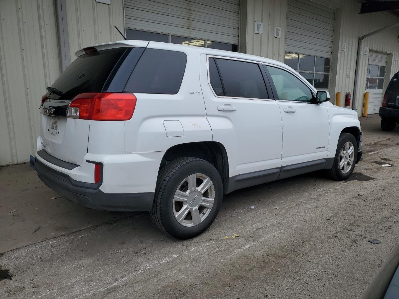 2016 GMC TERRAIN SL - Image 3