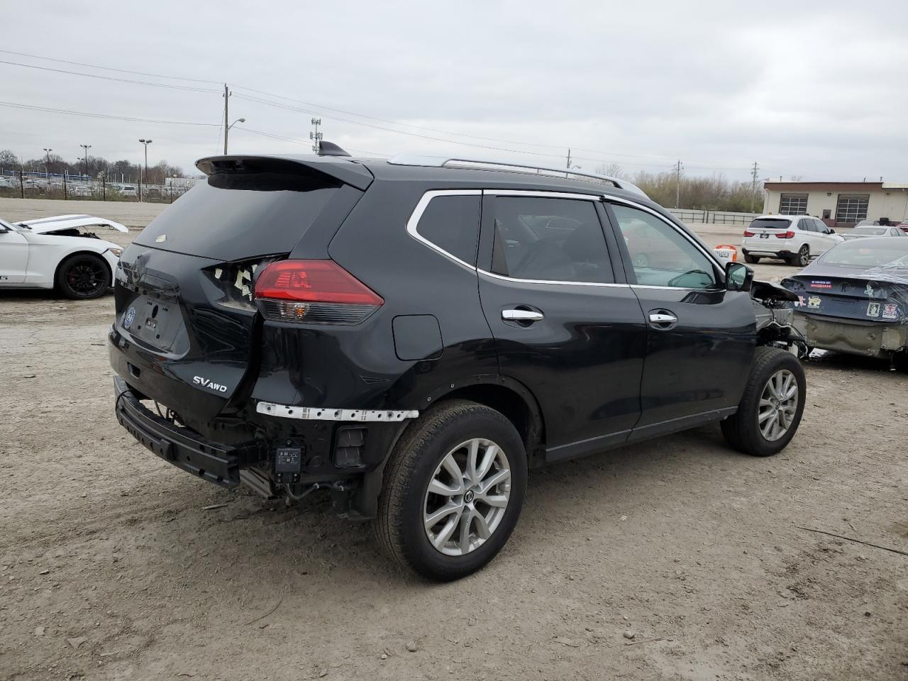2018 NISSAN ROGUE S - Фото 3