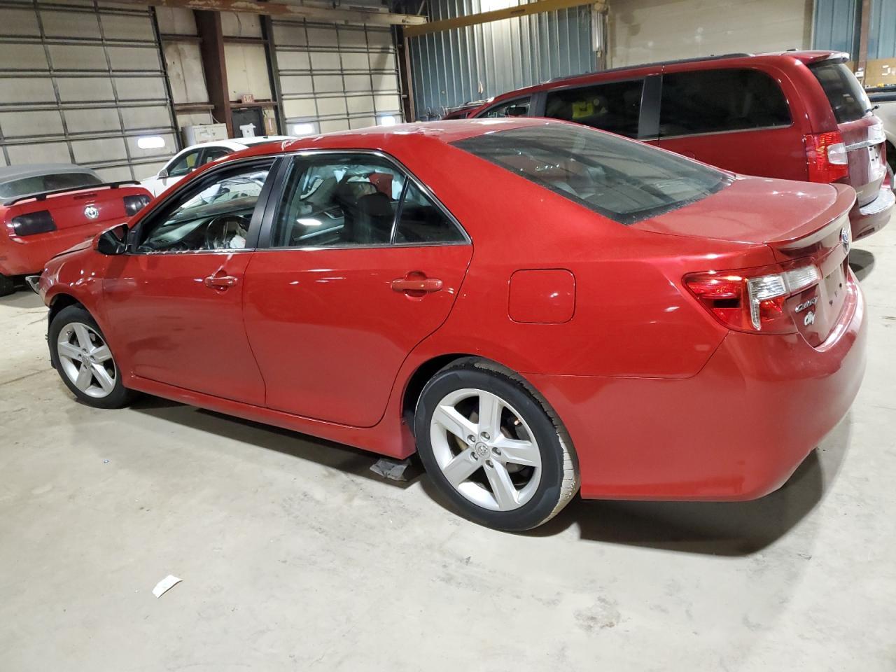 2014 TOYOTA CAMRY L - Фото 2