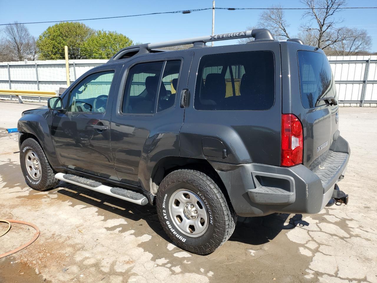 2014 NISSAN XTERRA X - Image 2