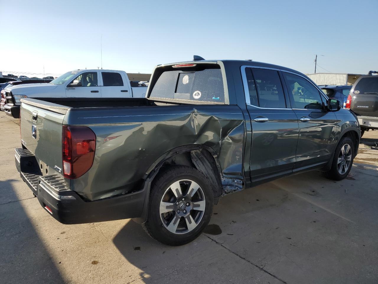 2017 HONDA RIDGELINE - Image 3