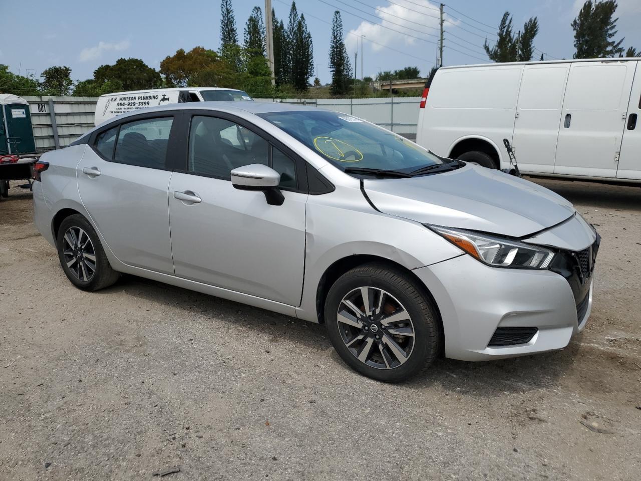 2021 NISSAN VERSA SV - Image 4