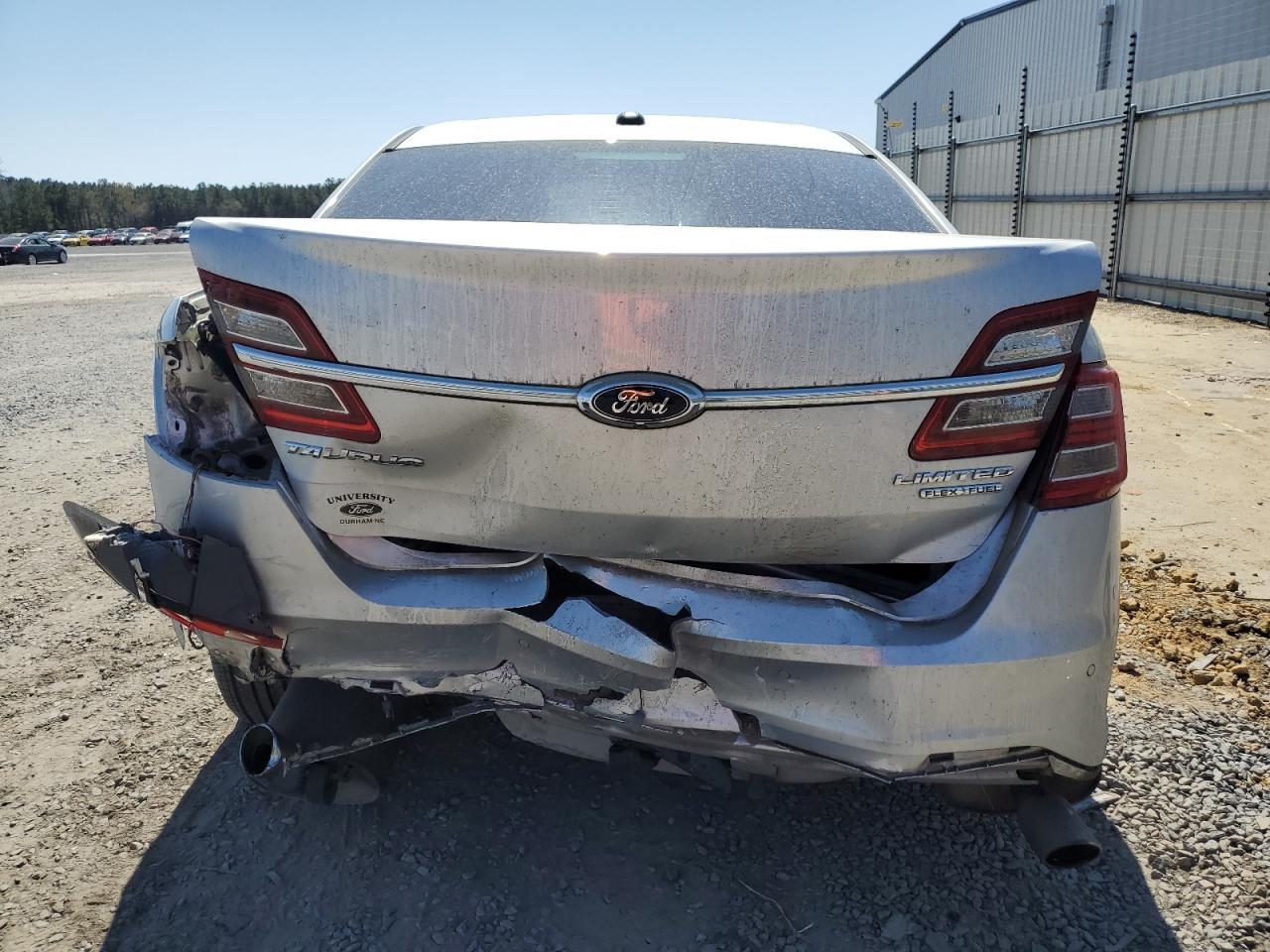 2013 FORD TAURUS LIM - Image 6