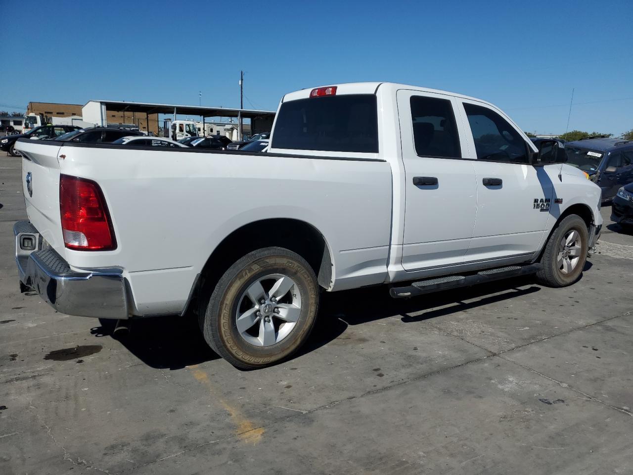 2019 RAM 1500 CLASS - Image 3