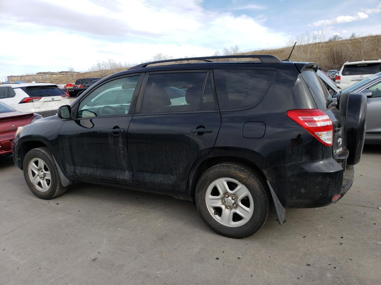 2011 TOYOTA RAV4 - Фото 2