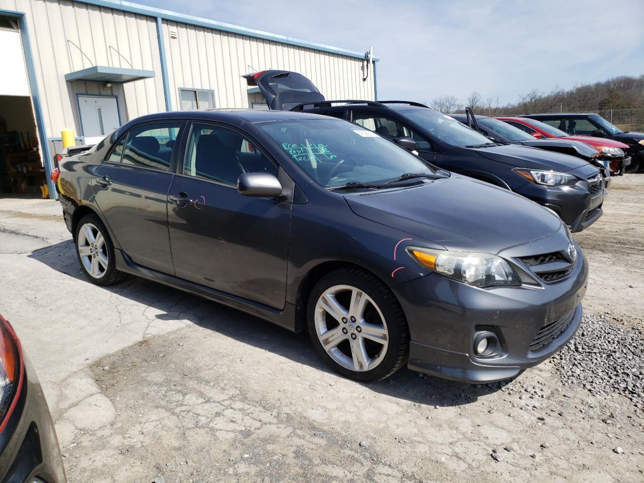 2013 TOYOTA COROLLA BA - Фото 4
