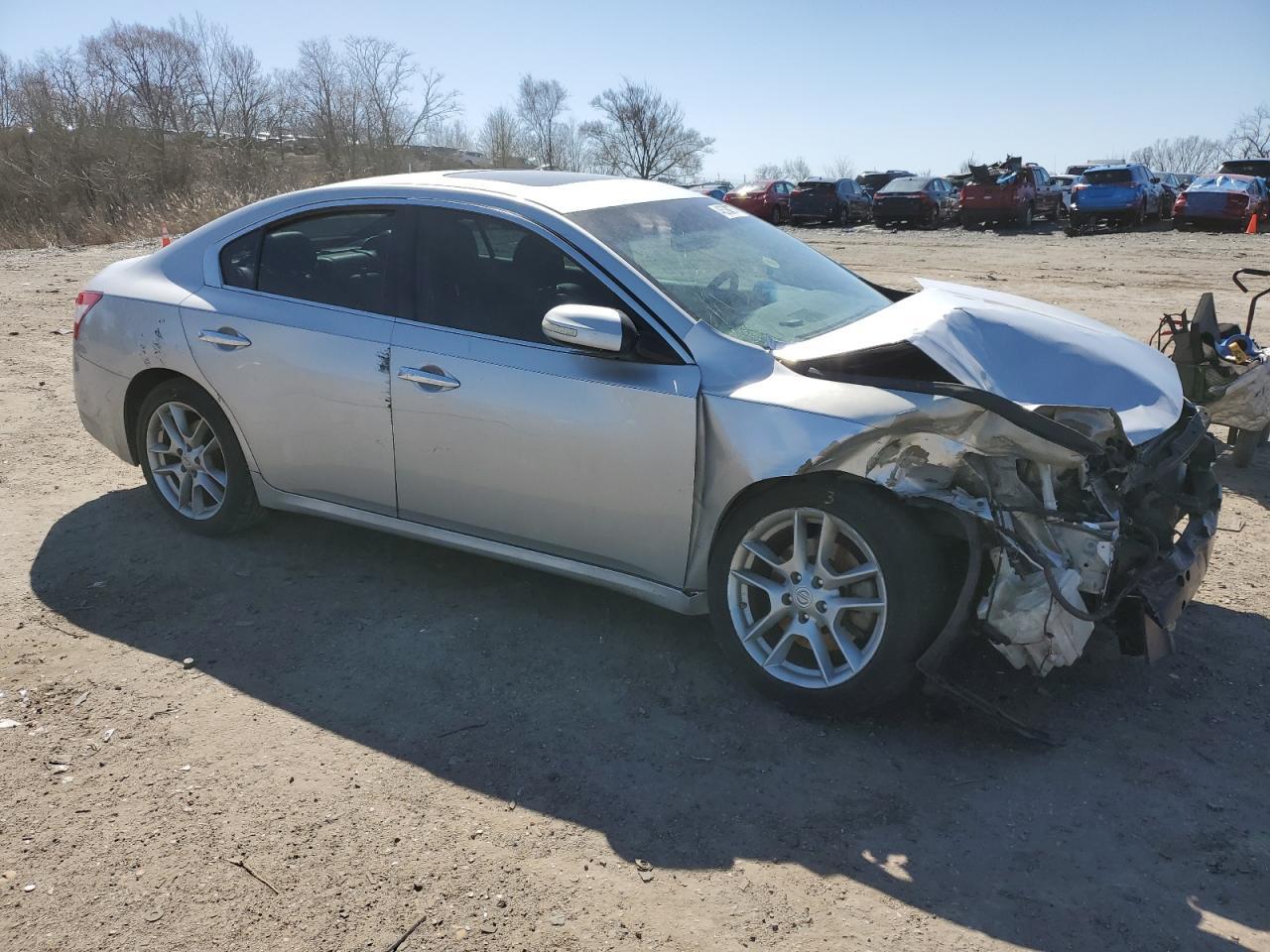 2011 NISSAN MAXIMA S - Фото 4
