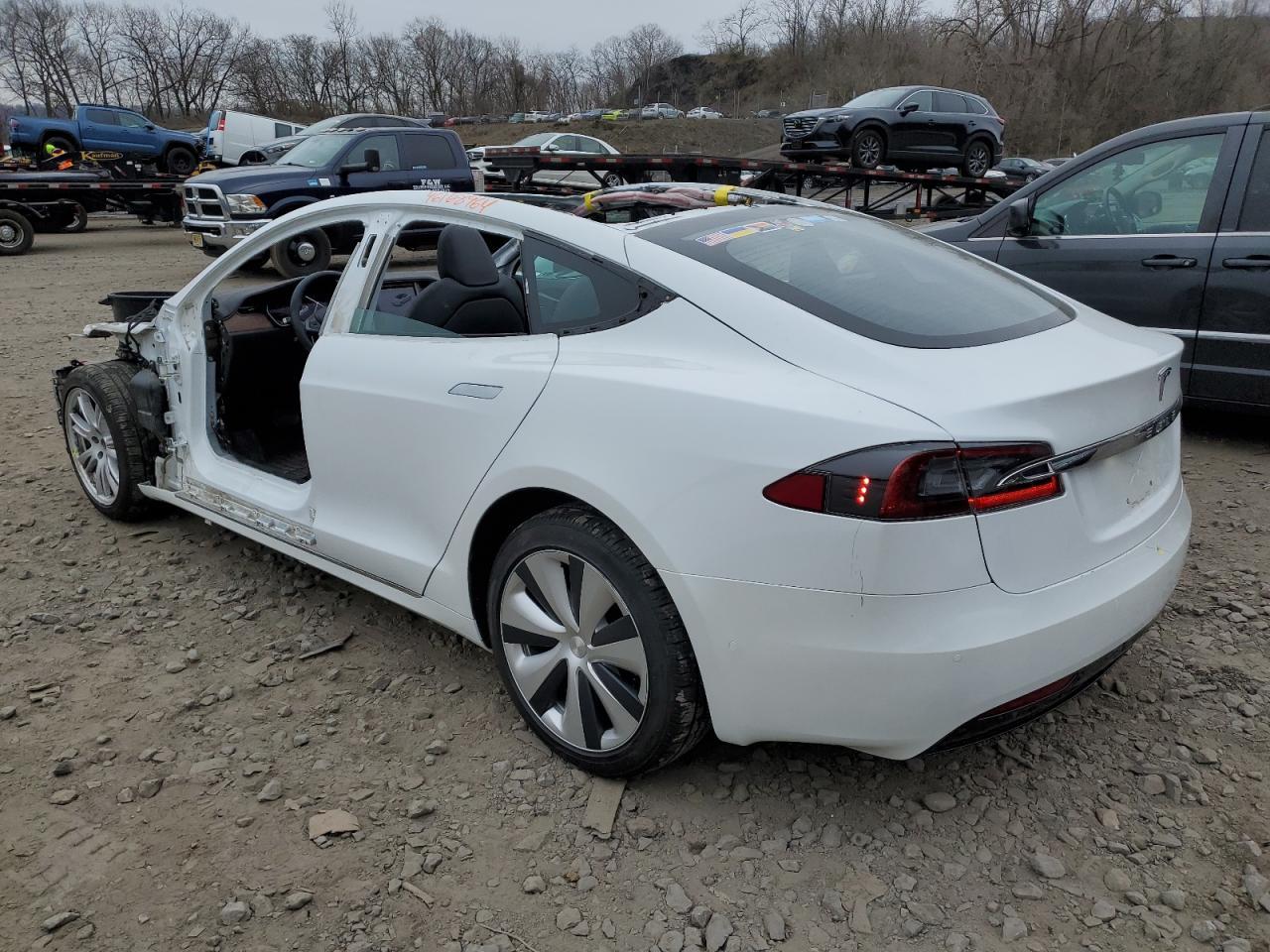 2020 TESLA MODEL S - Image 2