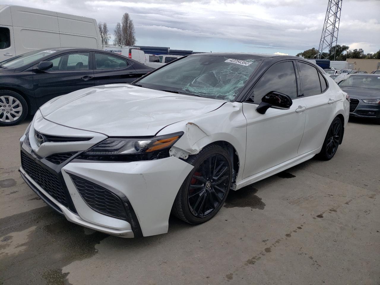 2021 TOYOTA CAMRY XSE