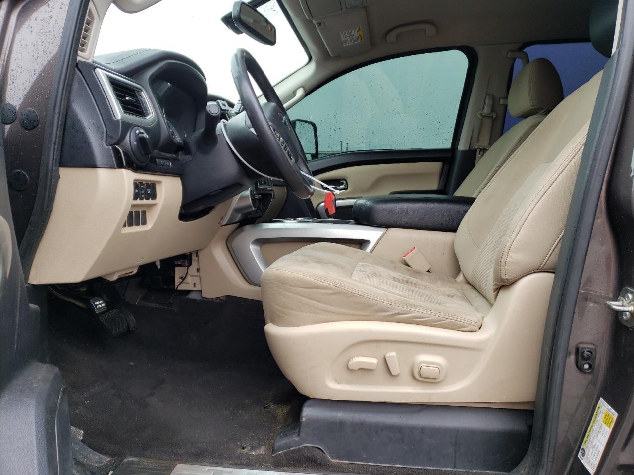 2017 NISSAN TITAN XD S - Фото 7