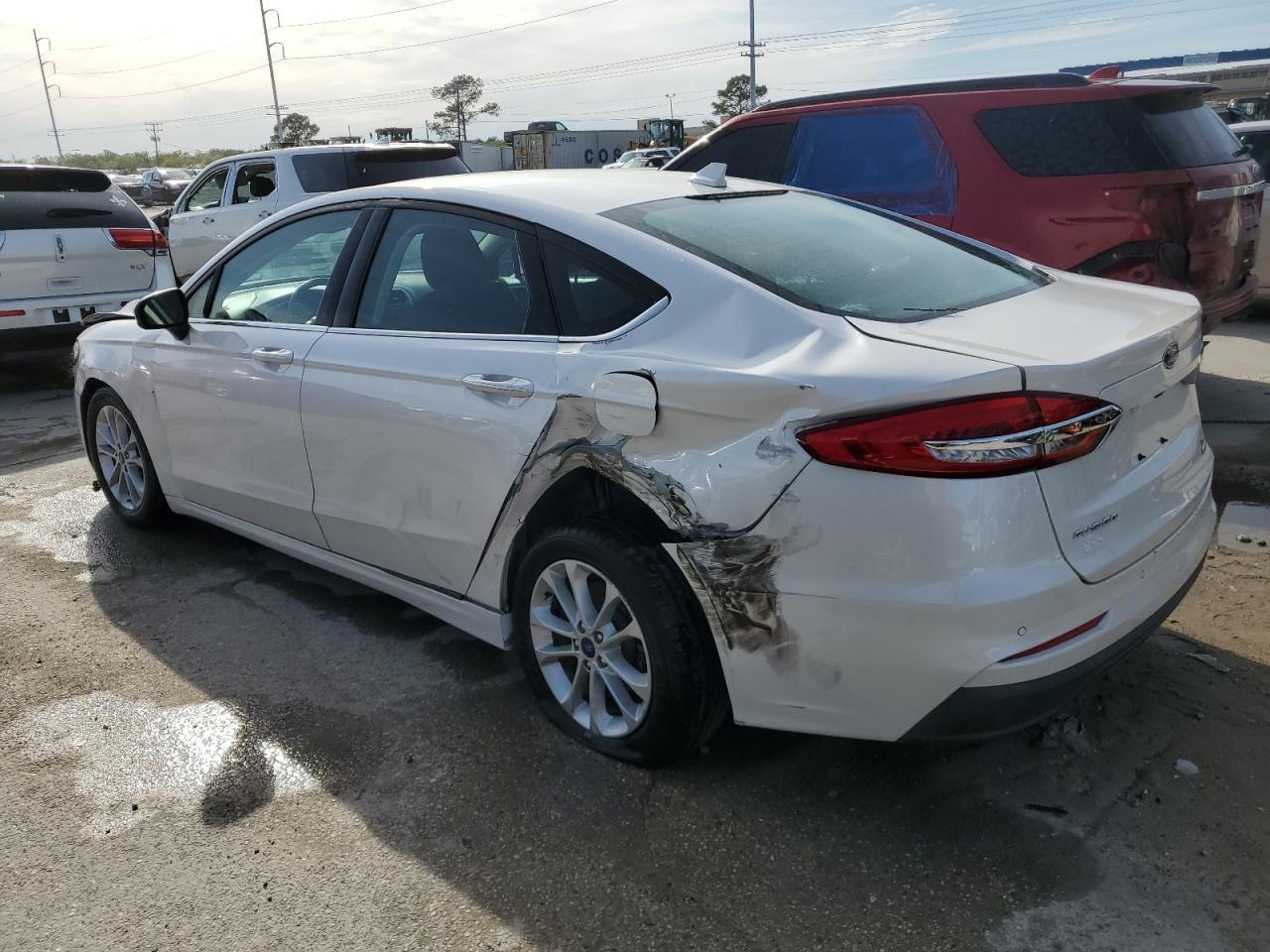 2020 FORD FUSION SE - Image 2