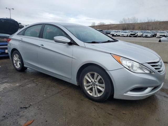 2013 Hyundai Sonata Gls - Image 4