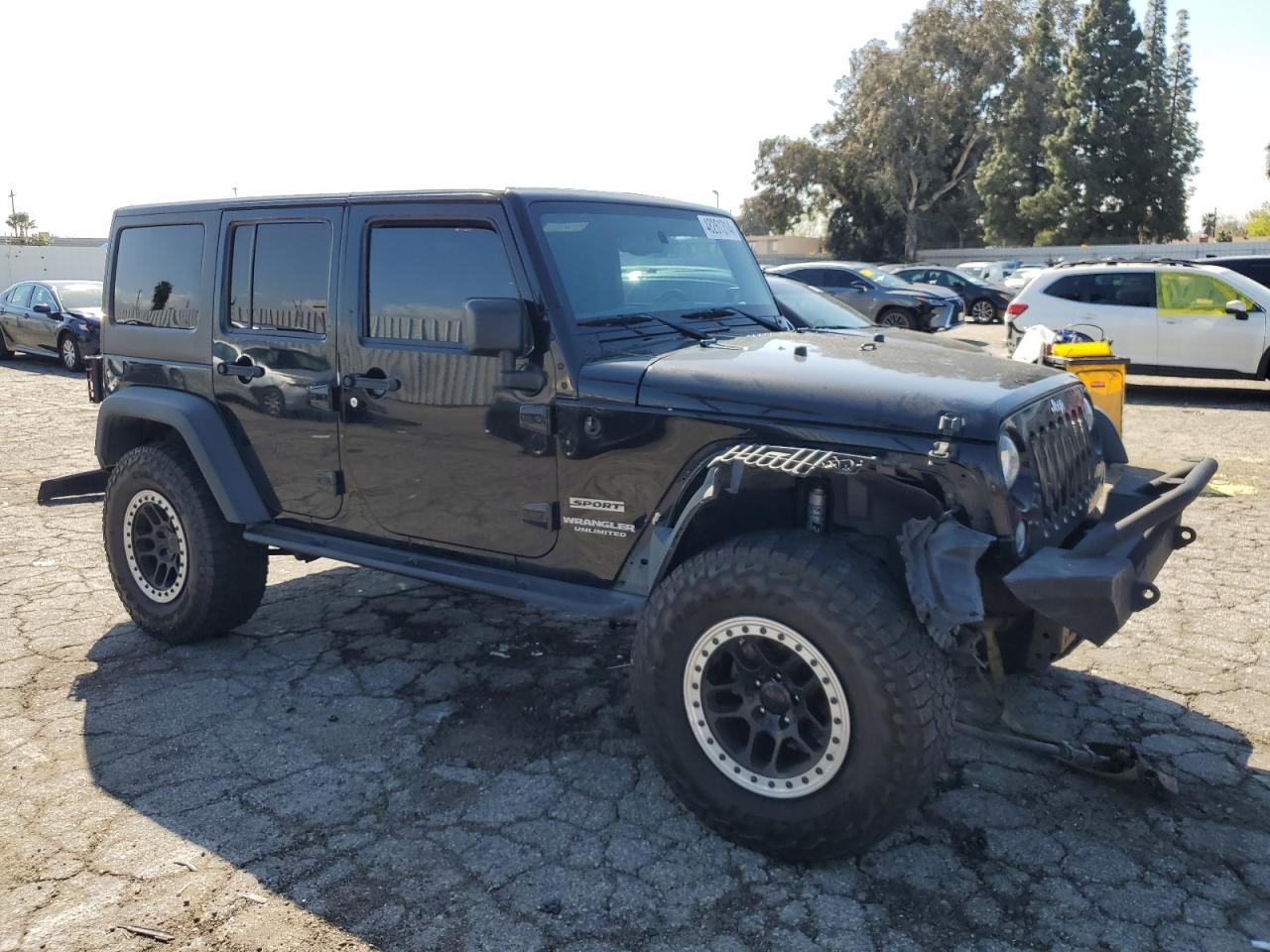 2015 JEEP WRANGLER U - Фото 4