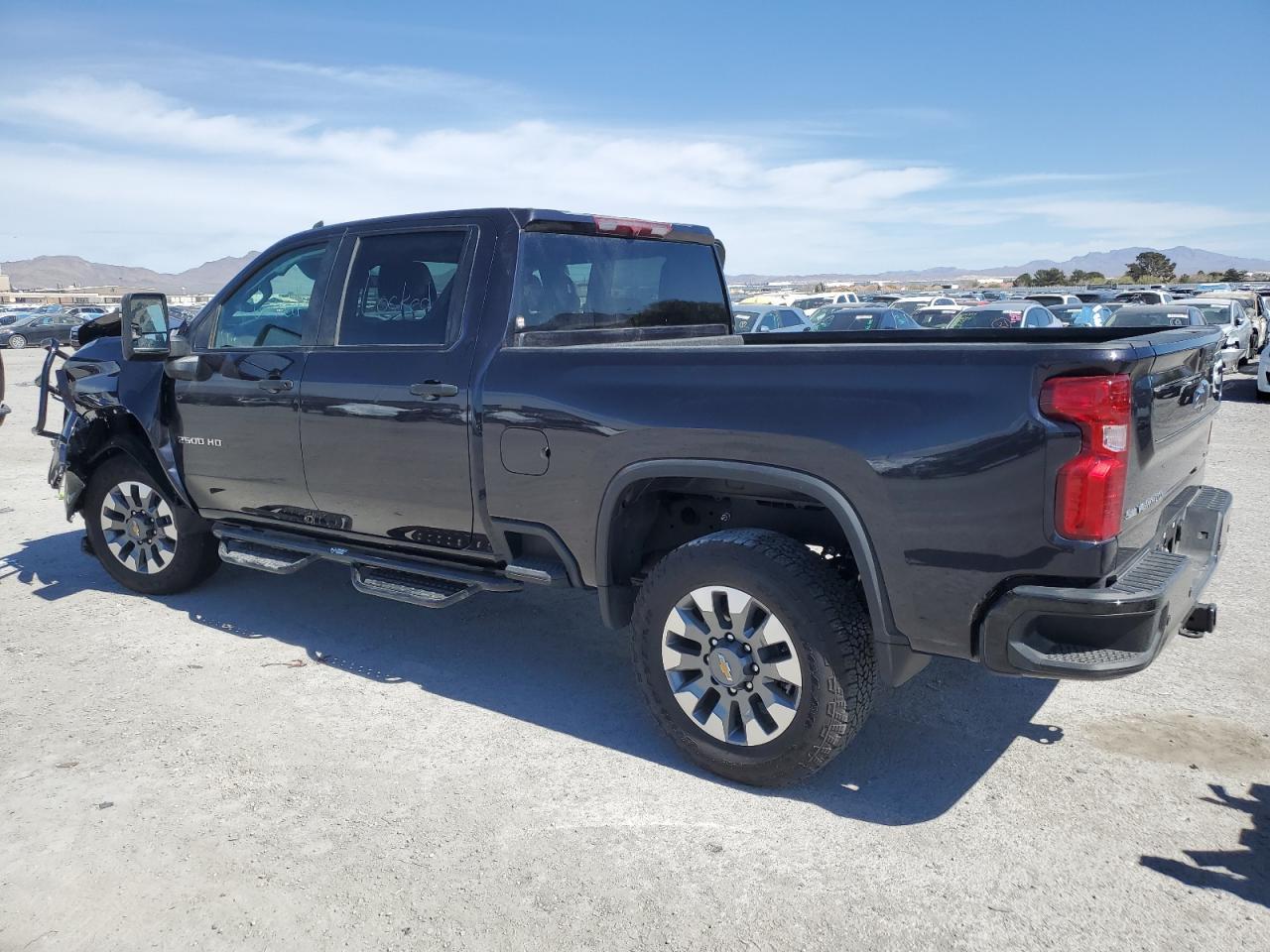 2024 CHEVROLET SILVERADO - Фото 2