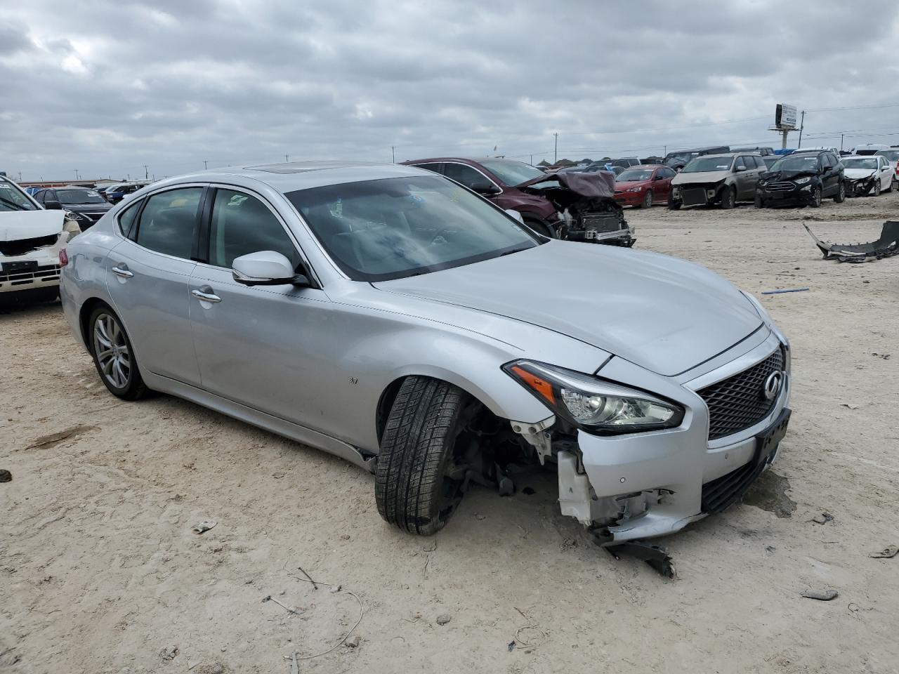 2015 INFINITI Q70 3.7 - Image 4
