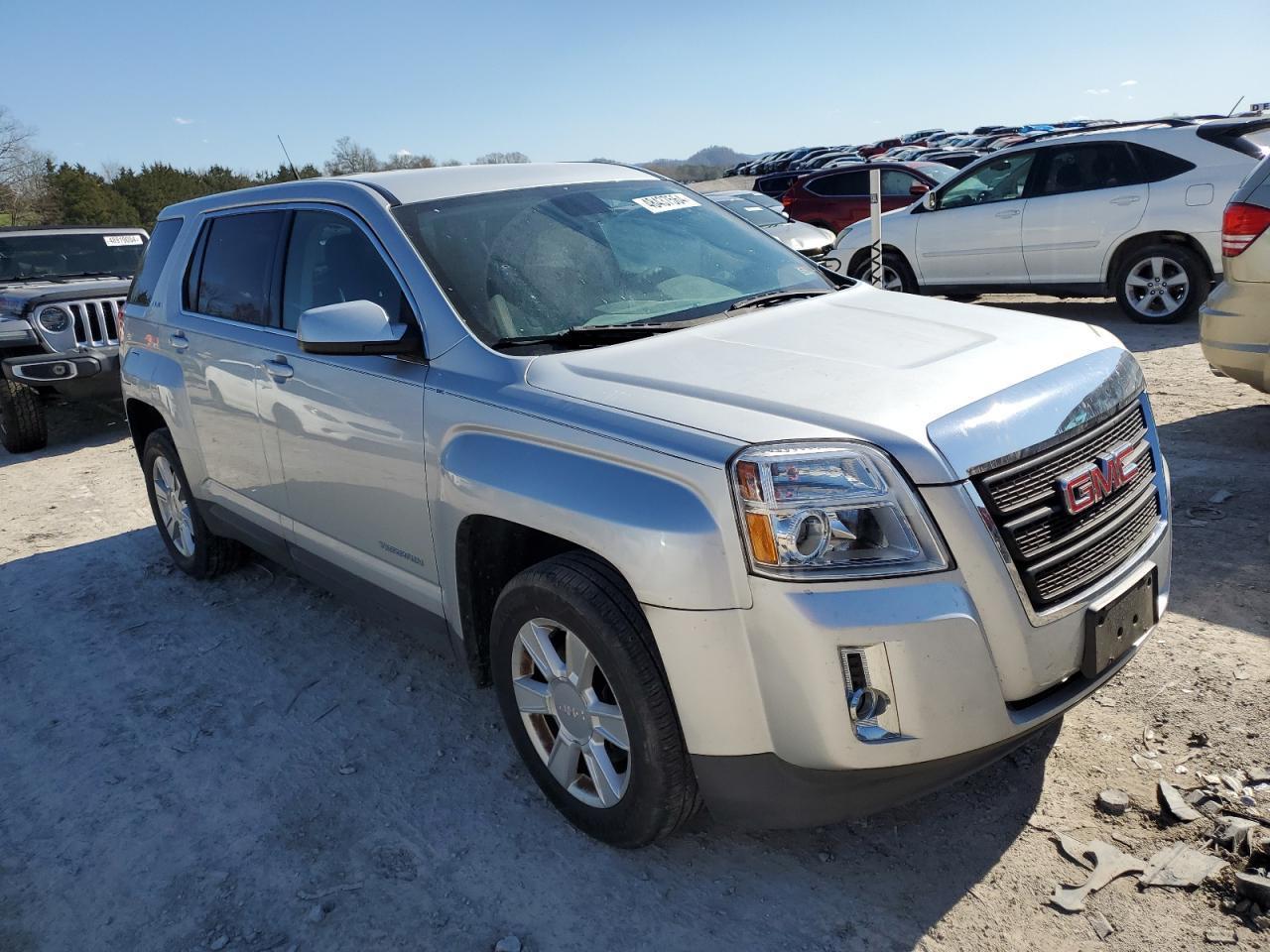 2013 GMC TERRAIN SL - Image 4