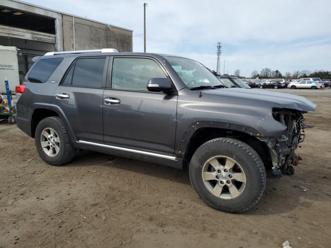2011 TOYOTA 4RUNNER SR - Image 4