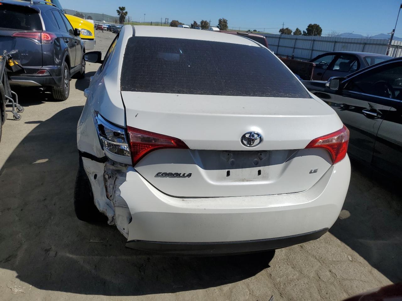 2018 TOYOTA COROLLA L - Фото 6