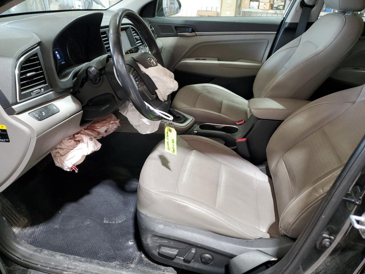 2017 HYUNDAI ELANTRA SE - Фото 7